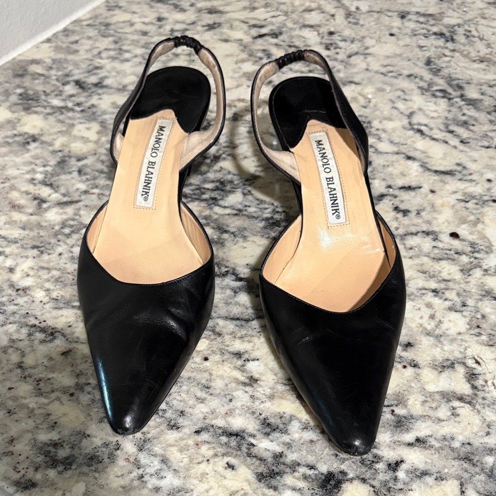 Manolo Blahnik Elegant Black Slingback Heels